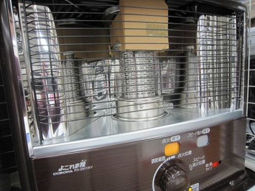 生活家電・家事家電の石油ストーブ