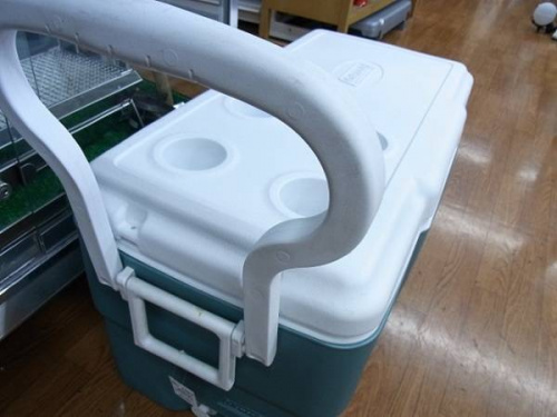 クーラーボックス