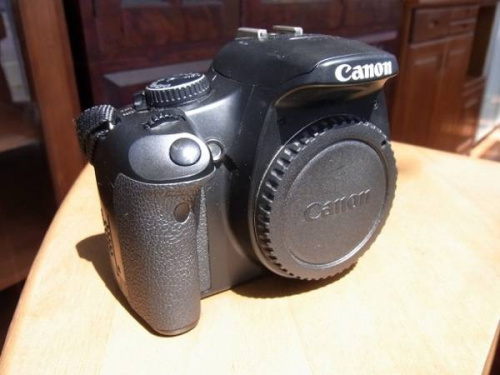 デジタル家電のデジタルカメラ