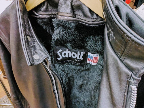 ライダースのSchott