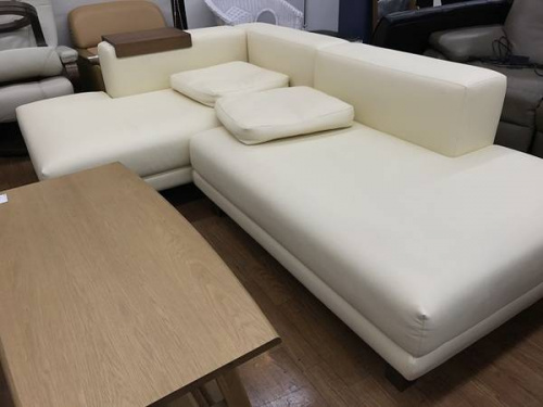 家具のソファ