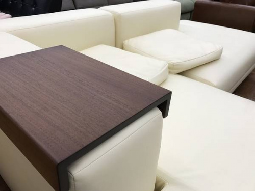 NOYESの武蔵村山家具