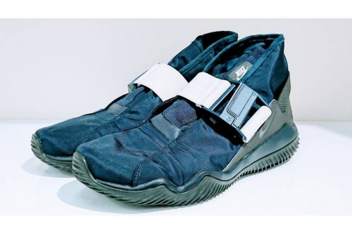 シューズのナイキ（NIKE）