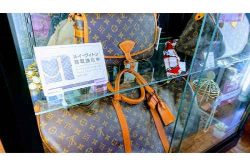 バッグのイベントなう