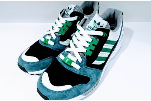 スニーカーのミタスニーカーズ