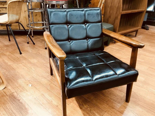 中古ソファのカリモク