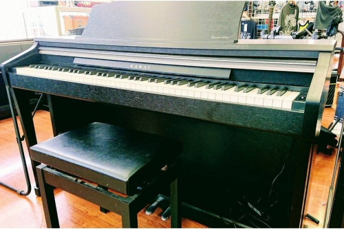 楽器の電子ピアノ