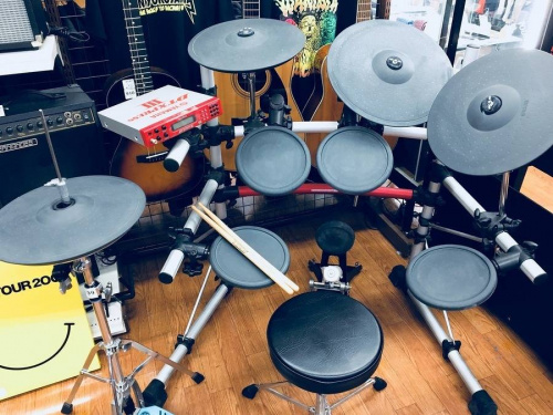 楽器のドラム
