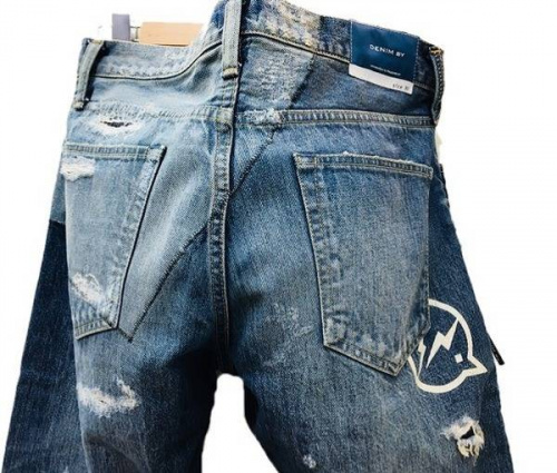 ジーンズのVANQUISH&FRAGMENT