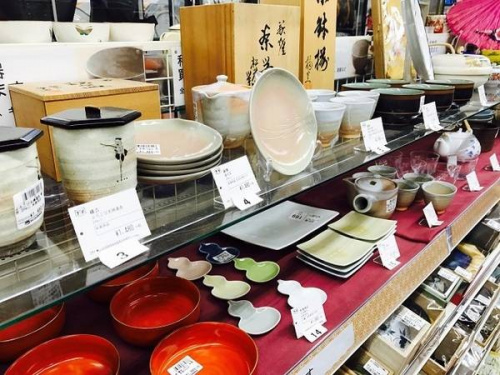 武蔵村山 昭島 福生 青梅 東大和 立川 食器 買取の武蔵村山 昭島 福生 青梅 東大和 立川 雑貨 不用品 買取