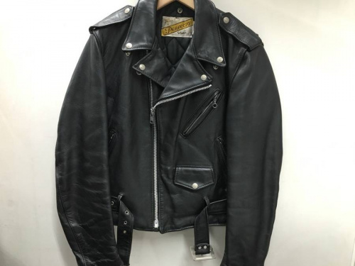 ジャケットのダブルライダースジャケット