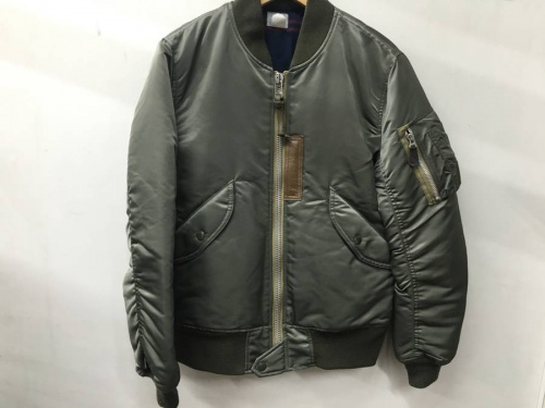 ジャケットのMA-1ジャケット