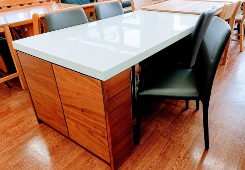 家具のダイニングセット