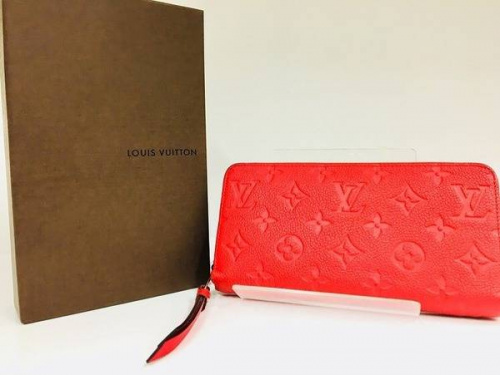 ブランドの財布