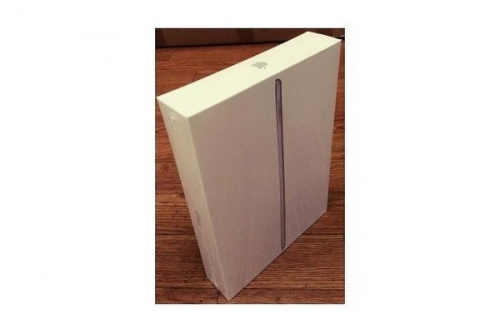 未使用品のiPad