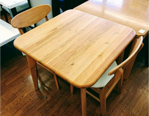 家具のダイニングセット