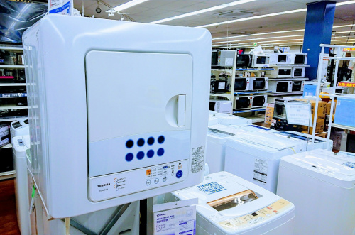 生活家電の洗濯乾燥機