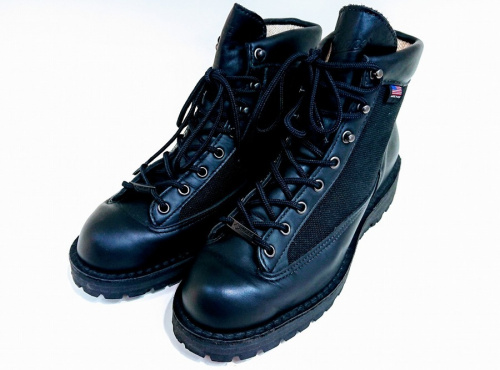 ブーツのDANNER