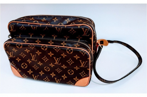 ブランド・ラグジュアリーのルイヴィトン（LOUIS VUITTON）