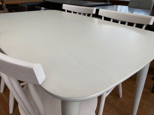 ダイニング5点セットのニトリ