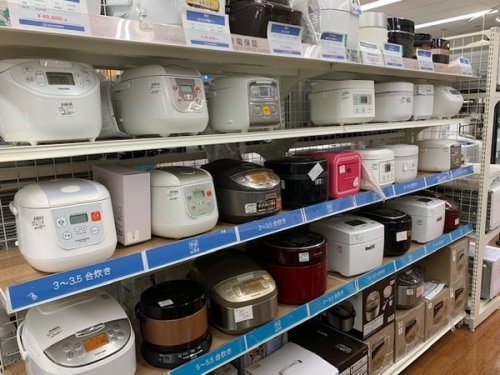 キッチン家電の炊飯器