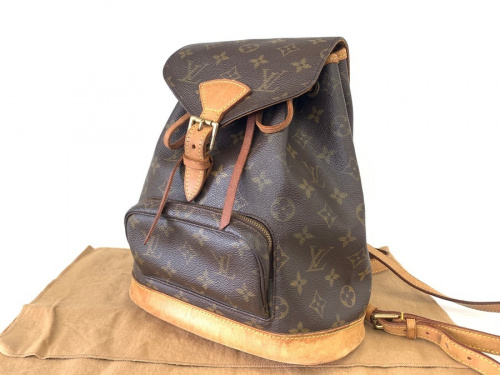 LOUIS VUITTON PRADAの東京　武蔵村山　青梅　瑞穂　昭島　東大和　立川　東村山　西多摩　多摩地区　埼玉　入間　狭山　所沢　ブランド　バッグ　高価買取　買取　買い取り