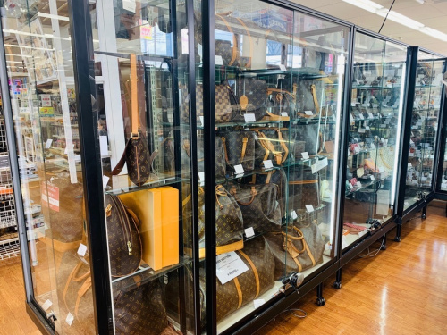 東京　武蔵村山　青梅　瑞穂　昭島　東大和　立川　東村山　西多摩　多摩地区　埼玉　入間　狭山　所沢　ブランド　バッグ　高価買取　買取　買い取り