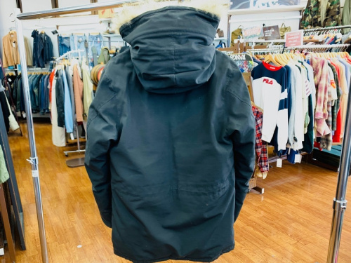 ダウンジャケットのCANADA GOOSE