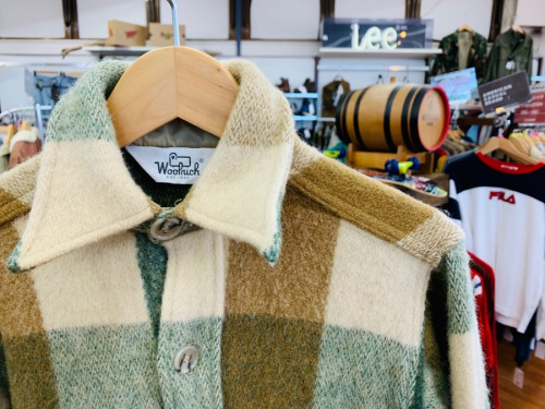トップスのシャツ　ジャッケット