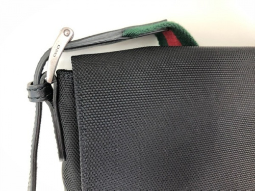 ミニメッセンジャーバッグのGUCCI