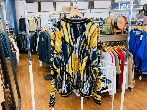 クージーニット　クルーネックニット　総柄ニット　3Dニット　立体編みニット　のCOOGI クージー　