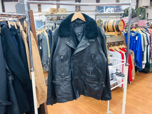 ジャケットのラムレザージャケット