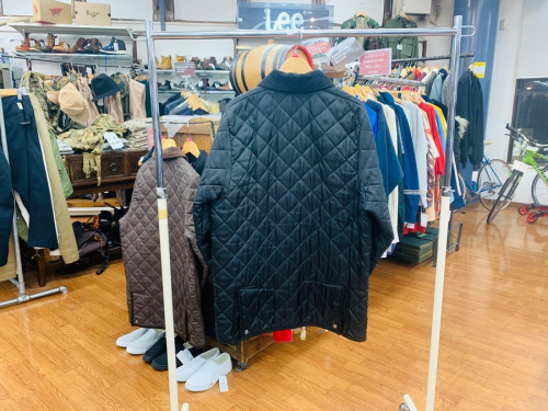 武蔵村山　昭島　福生　青梅　東大和　立川　アウトドア　買い取り　高価買取　中古　衣類　冬物　アウター　キルティング