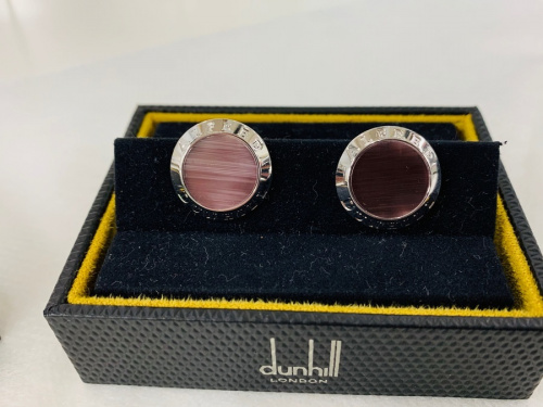 タイピンのdunhill (ダンヒル)
