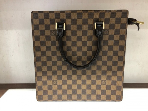 バッグ・財布のバッグ