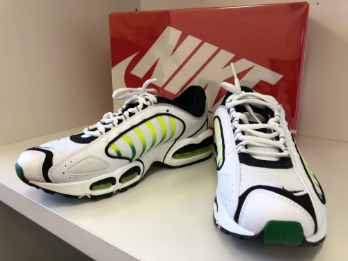 NIKEのメンズ