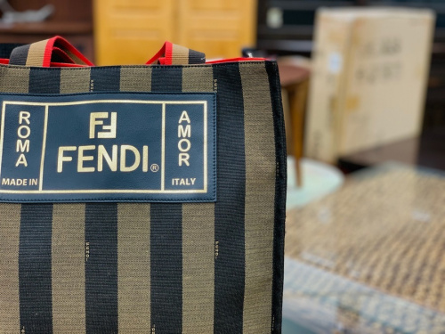 FENDIの武蔵村山 昭島 福生 青梅 東大和 立川 ブランド品 買取