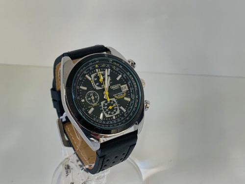 ブランド・ラグジュアリーのアクセサリー