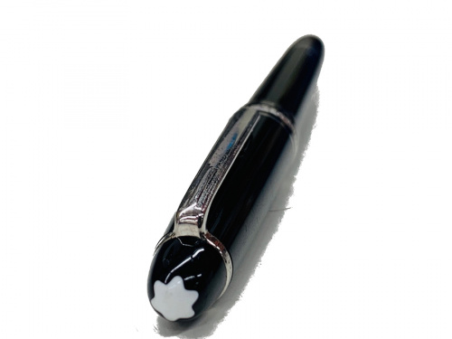 万年筆のMONTBLANC