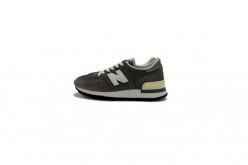 ローカットスニーカーのNEW BALANCE