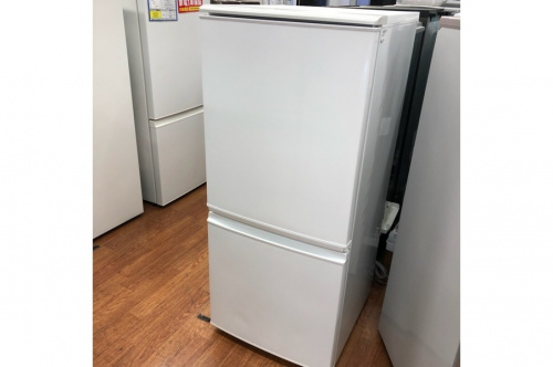 冷蔵庫の2ドア冷蔵庫