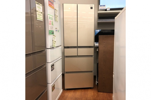 冷蔵庫の6ドア冷蔵庫