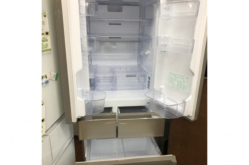 6ドア冷蔵庫のSHARP