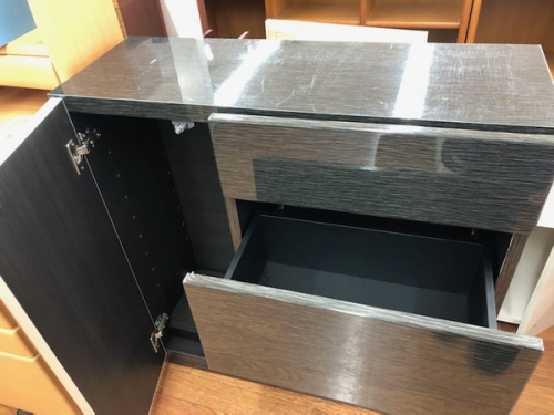 キッチン収納のカウンター下収納