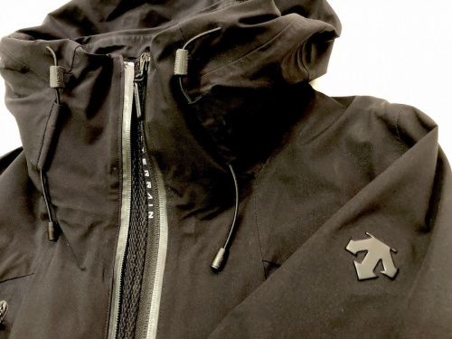 トップスのジャケット