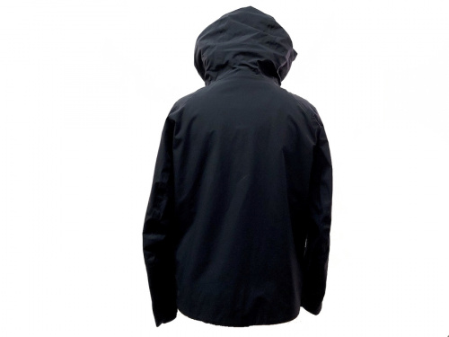 パラフードジャケットのDescente ALLTERRAIN