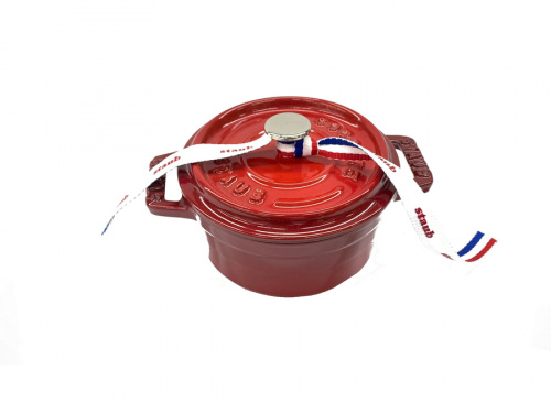 キッチン雑貨の鍋