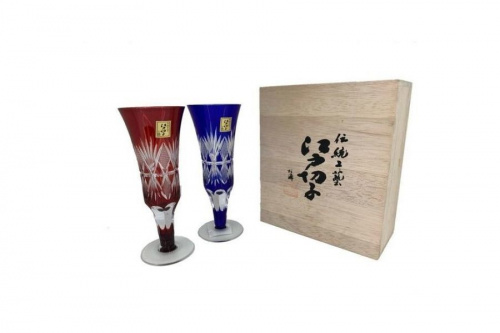 テーブルウェアのガラス