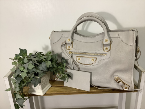 バッグ・財布のバッグ