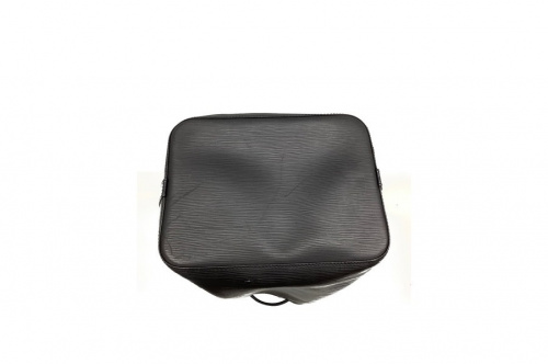 ショルダーバッグのLOUIS VUITTON